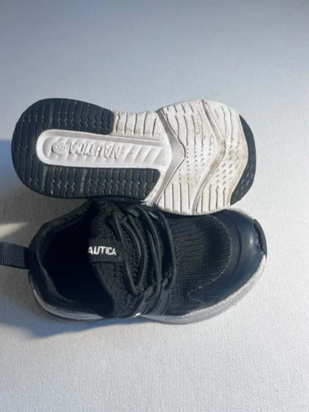 Nautica kids' sneakers black mesh upper synthetic overlays‎ Size 8 toddler